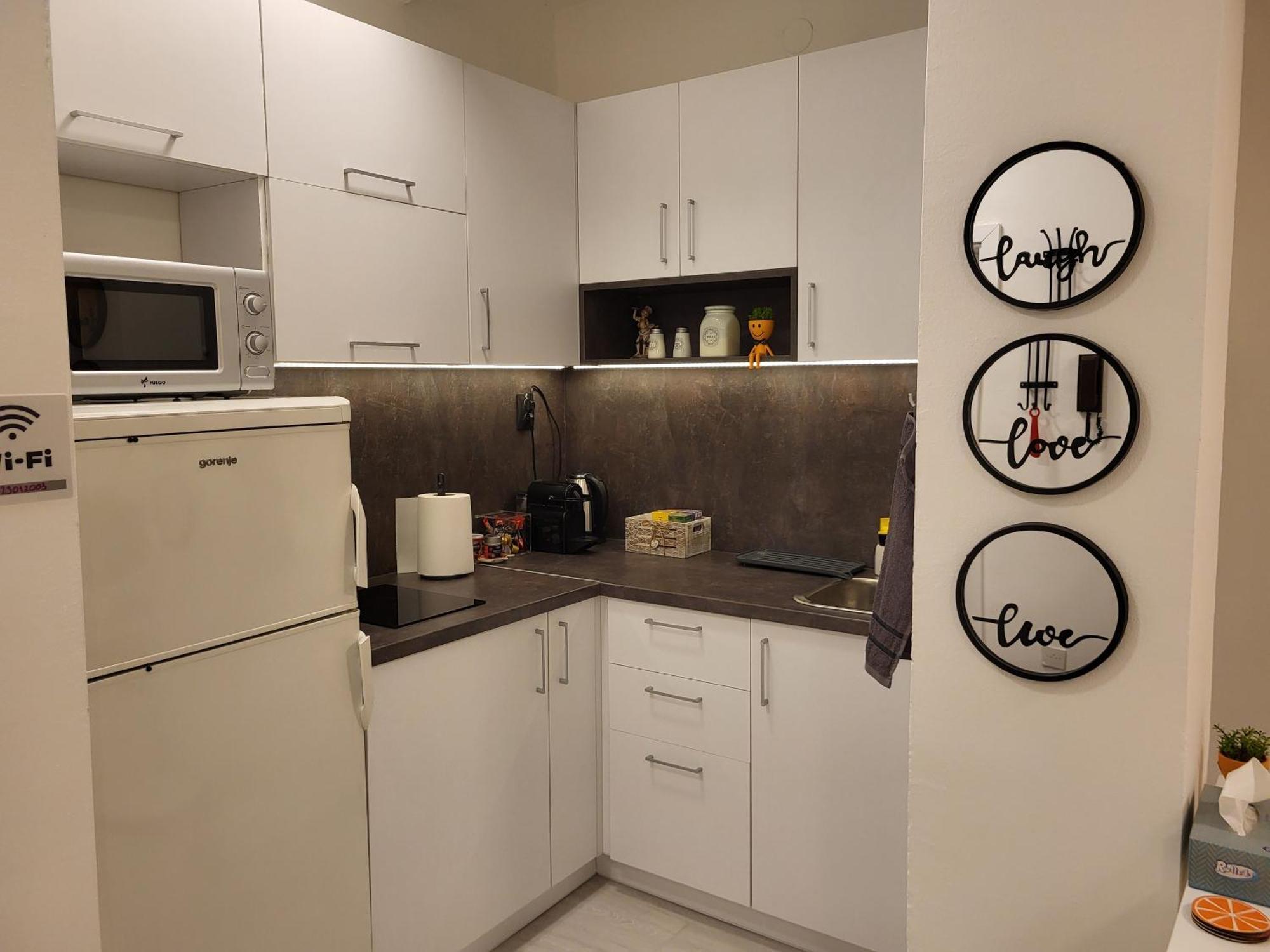 City Center White Apartment! スコピエ エクステリア 写真