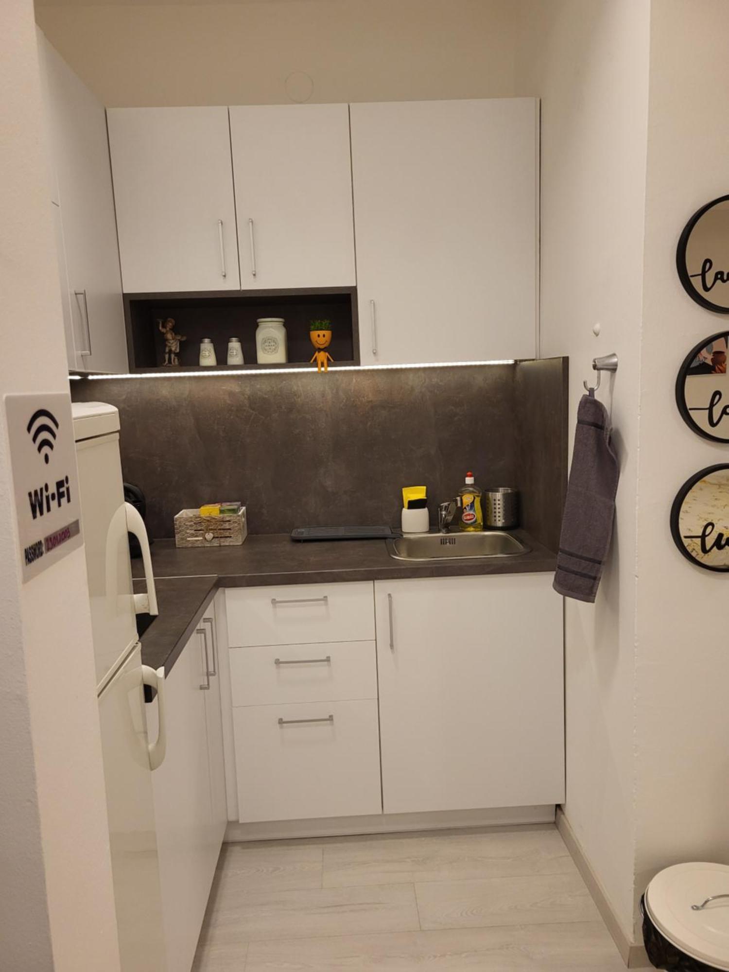 City Center White Apartment! スコピエ エクステリア 写真